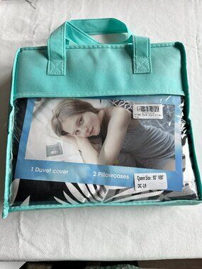 Duvet Cover Queen size NWT